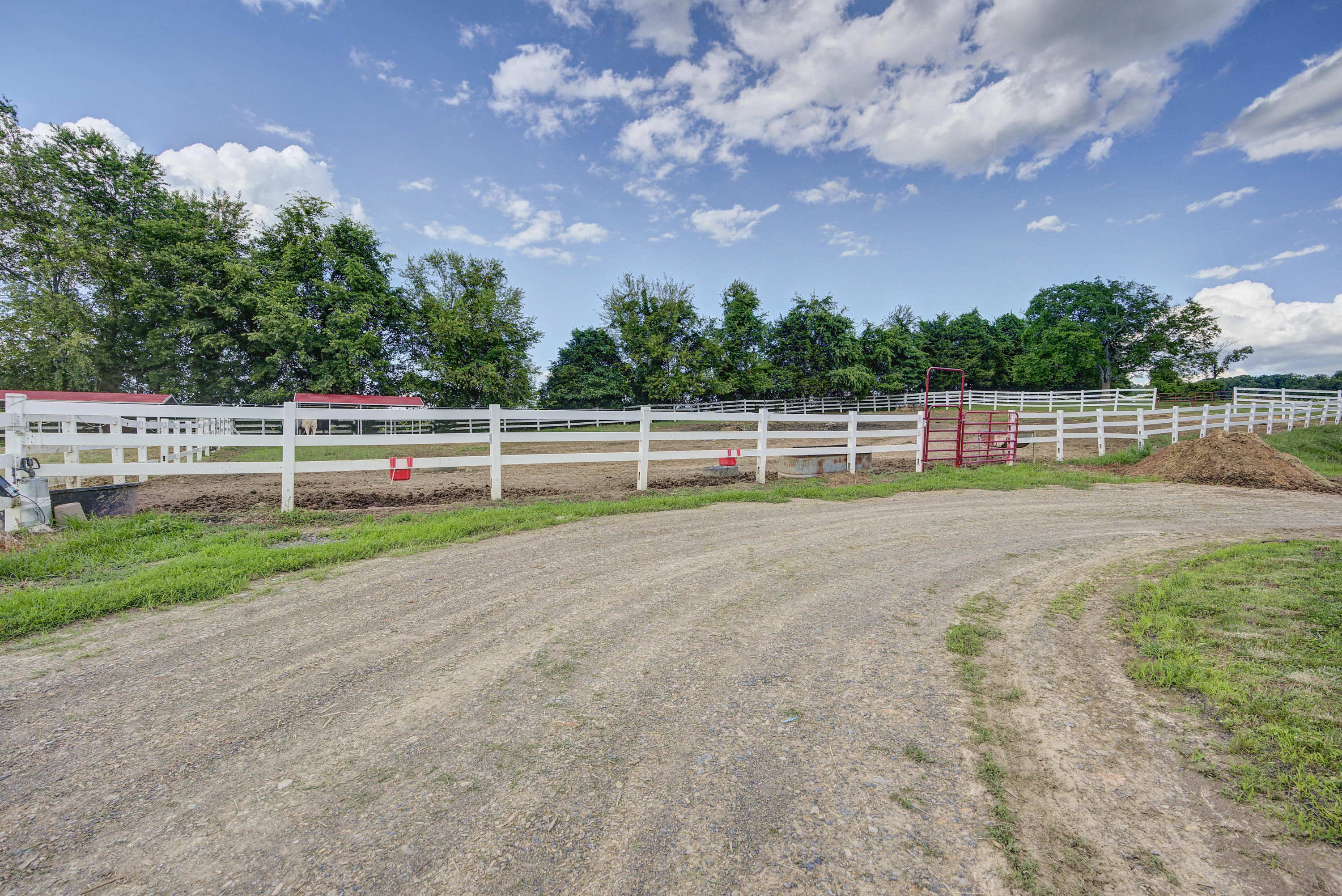 139 Cable Road Jonesborough, TN 37659 - Photo 30 of 47 CABLERD-EXTERIOR--8