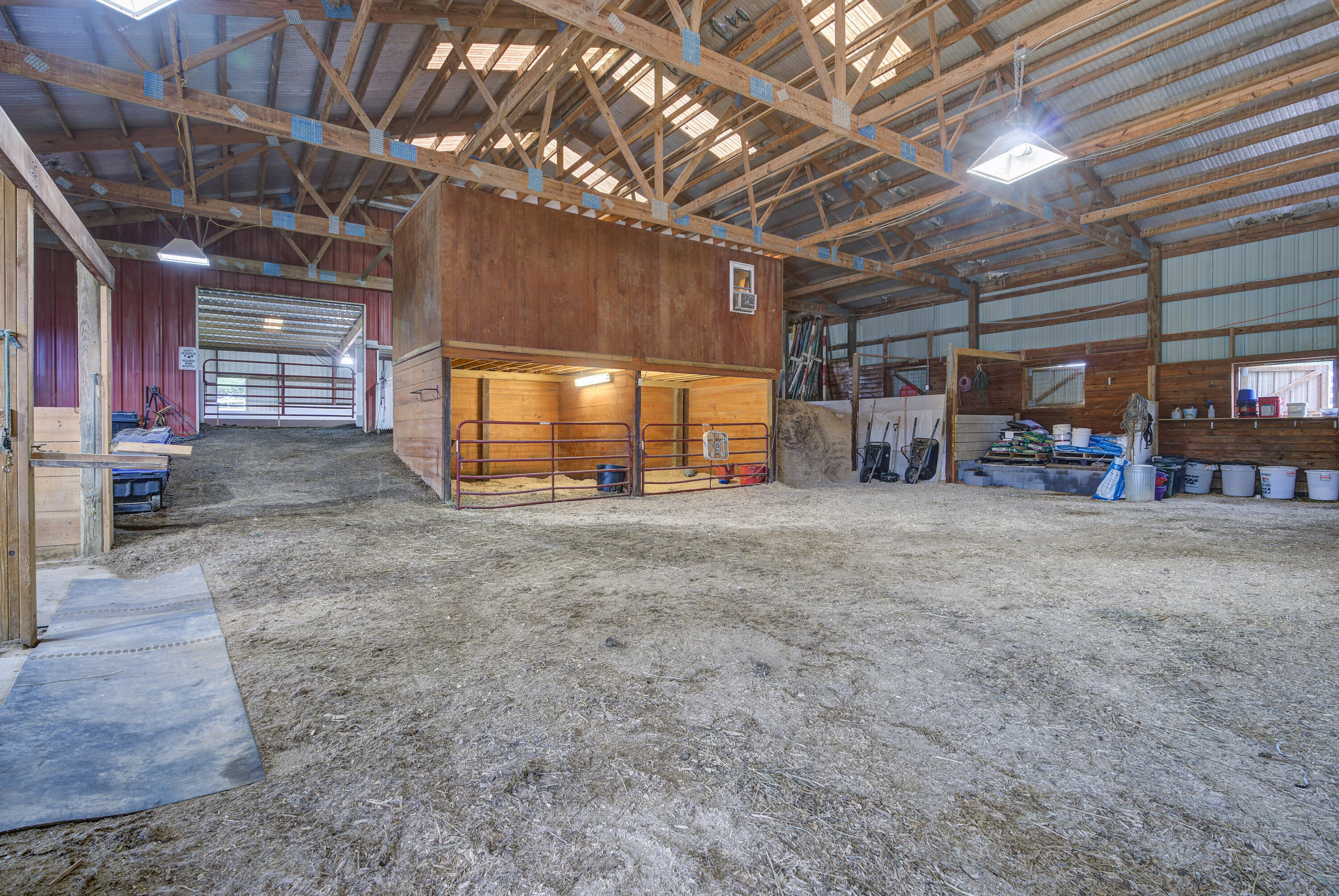 139 Cable Road Jonesborough, TN 37659 - Photo 36 of 47 Cable-Interior-35