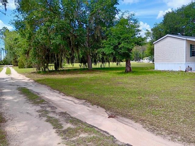 17749 Southeast 156th Place Road Weirsdale, FL 32195 - Photo 22 of 33