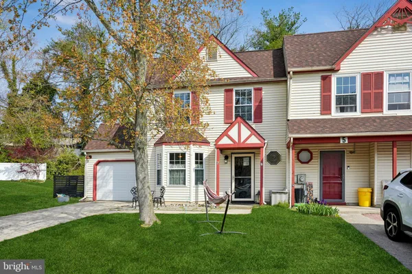 $240,000 | 7 Summit Court, Clementon, NJ 08021