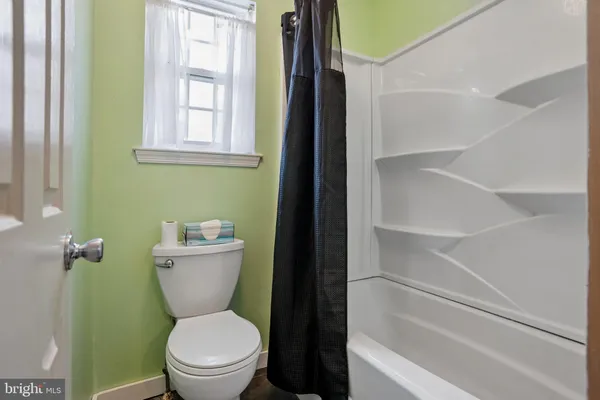 $240,000 | 7 Summit Court, Clementon, NJ 08021