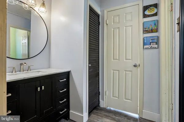 $240,000 | 7 Summit Court, Clementon, NJ 08021