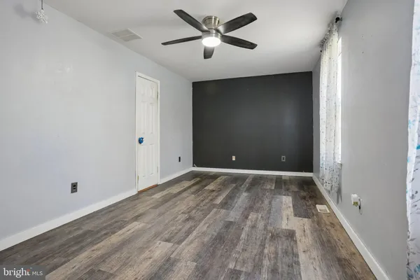 $240,000 | 7 Summit Court, Clementon, NJ 08021