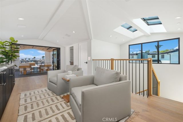 $9,495,000 | 20 Balboa Coves, Newport Beach, CA 92663