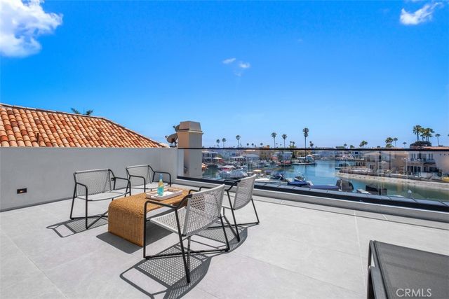 $9,495,000 | 20 Balboa Coves, Newport Beach, CA 92663