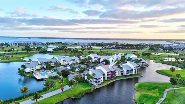 $465,000 | 5532 Northeast Gulfstream Way, Jensen Beach, FL 34957