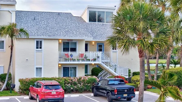 $465,000 | 5532 Northeast Gulfstream Way, Jensen Beach, FL 34957