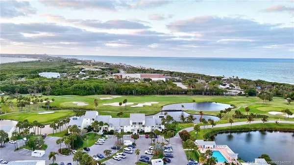 $465,000 | 5532 Northeast Gulfstream Way, Jensen Beach, FL 34957