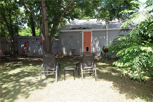 $1,480 | 1310 Pine Street, Georgetown, TX 78626