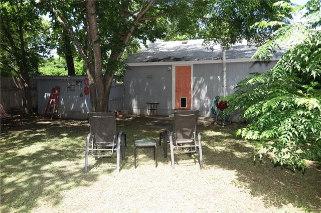 $1,480 | 1310 Pine Street, Georgetown, TX 78626