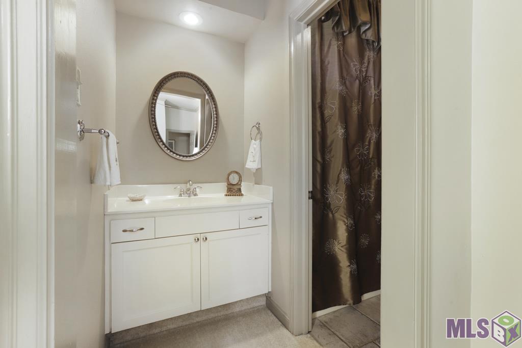 5741 Lake Shadow Drive Baton Rouge, LA 70817 - Photo 16 of 50