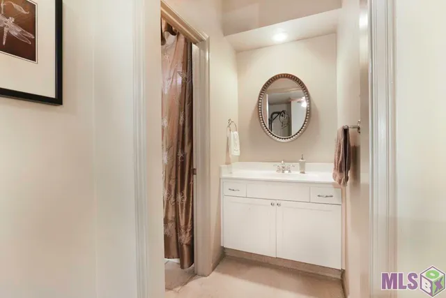 $599,000 | 5741 Lake Shadow Drive, Baton Rouge, LA 70817