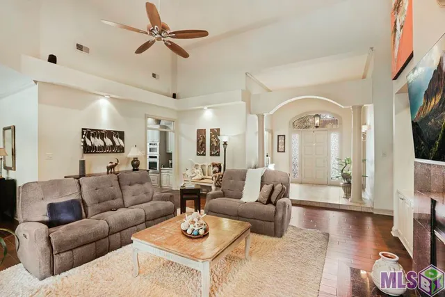 $599,000 | 5741 Lake Shadow Drive, Baton Rouge, LA 70817