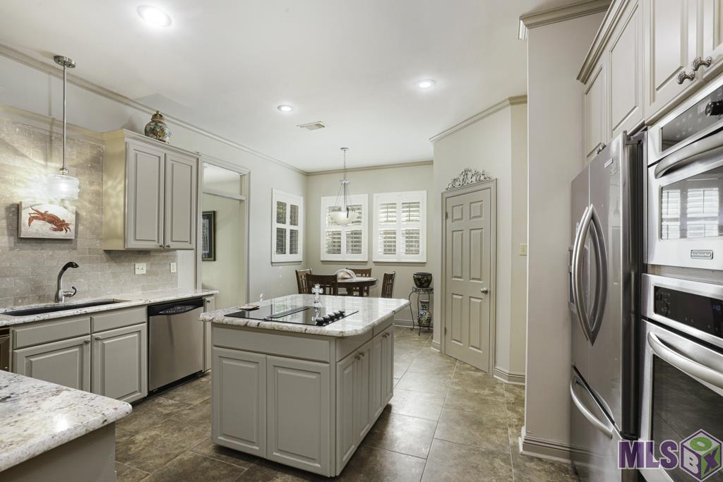 5741 Lake Shadow Drive Baton Rouge, LA 70817 - Photo 7 of 50