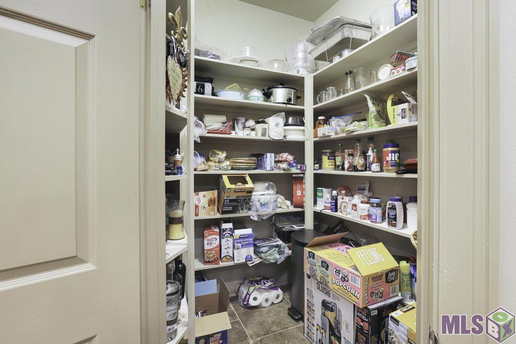 5741 Lake Shadow Drive Baton Rouge, LA 70817 - Photo 9 of 50