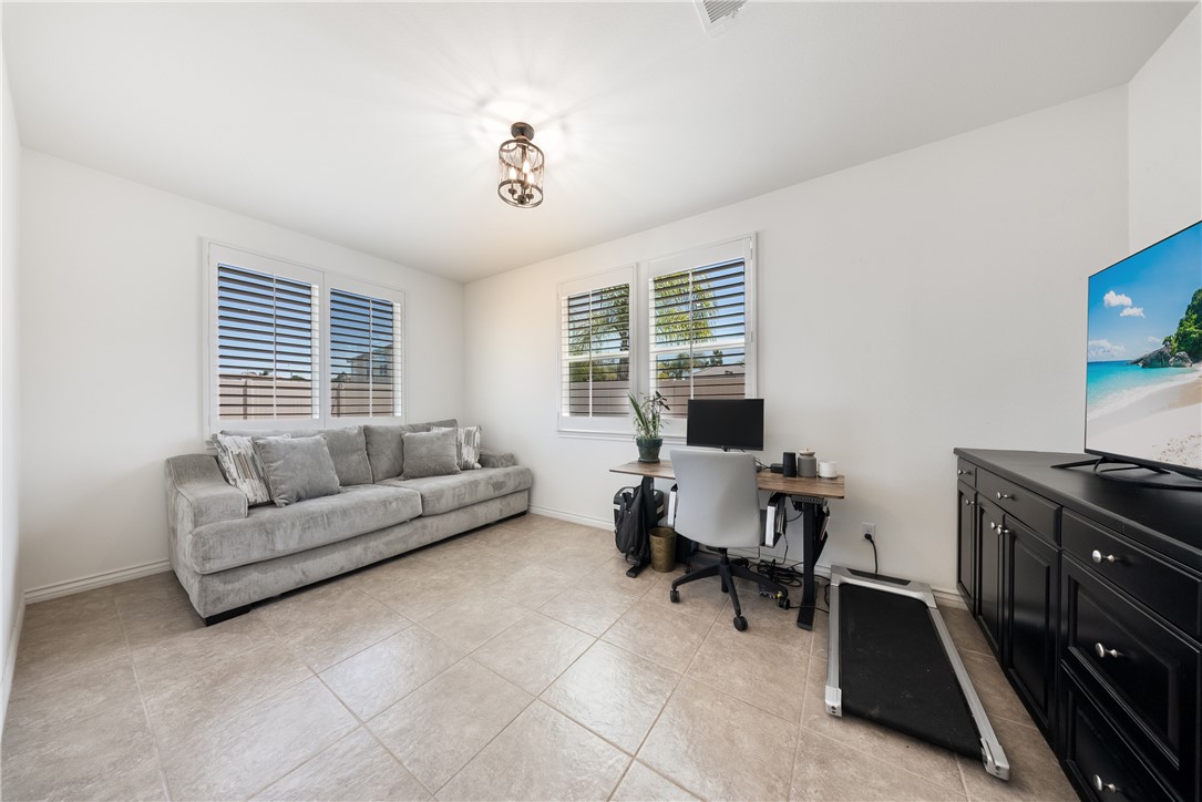13862 Mardi Gras Lane Riverside, CA 92503 - Photo 26 of 68