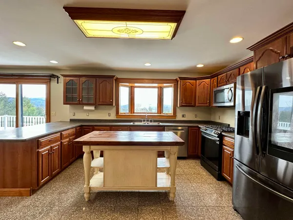 $990,000 | 49 Sherri Lane, Clarendon, VT 05759