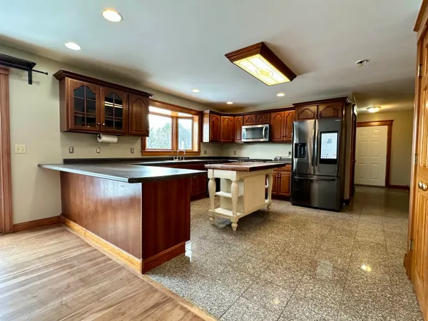 $990,000 | 49 Sherri Lane, Clarendon, VT 05759