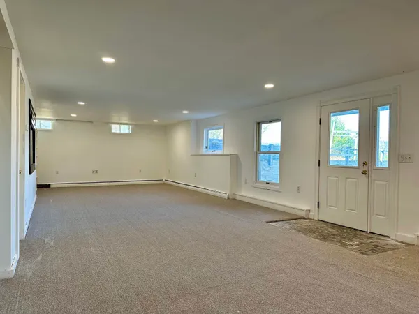 $990,000 | 49 Sherri Lane, Clarendon, VT 05759