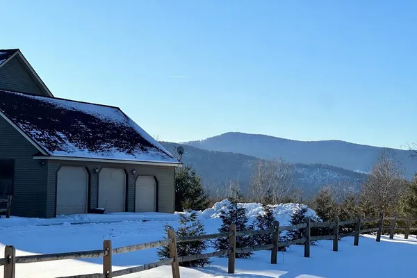 $990,000 | 49 Sherri Lane, Clarendon, VT 05759
