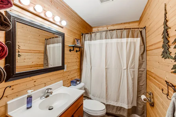 $235,000 | 39611 Wilderness Lane, Hinckley, MN 55037