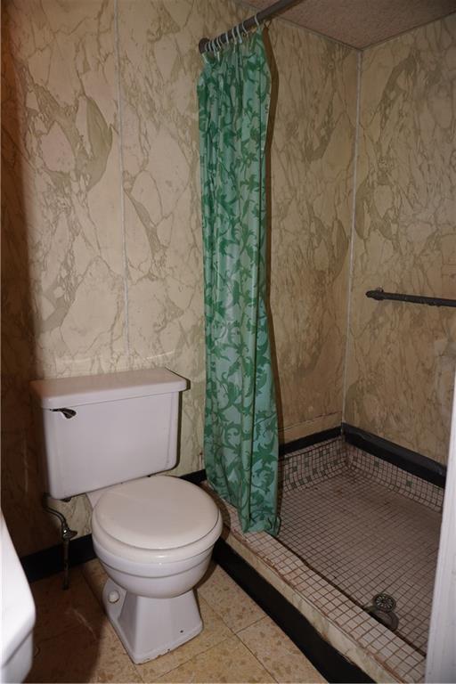 2012 Brodhead Road Aliquippa, PA 15001 - Photo 18 of 27 Basement Bathroom