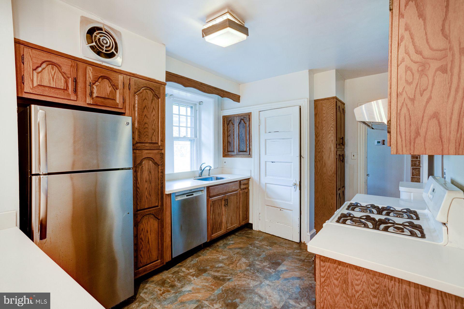 375 Pelham Road Philadelphia, PA 19119 - Photo 17 of 61 Gallery Image 17