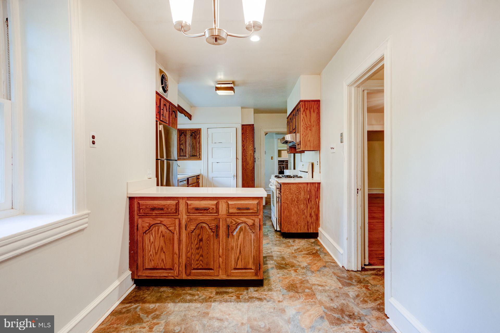 375 Pelham Road Philadelphia, PA 19119 - Photo 21 of 61 Gallery Image 21