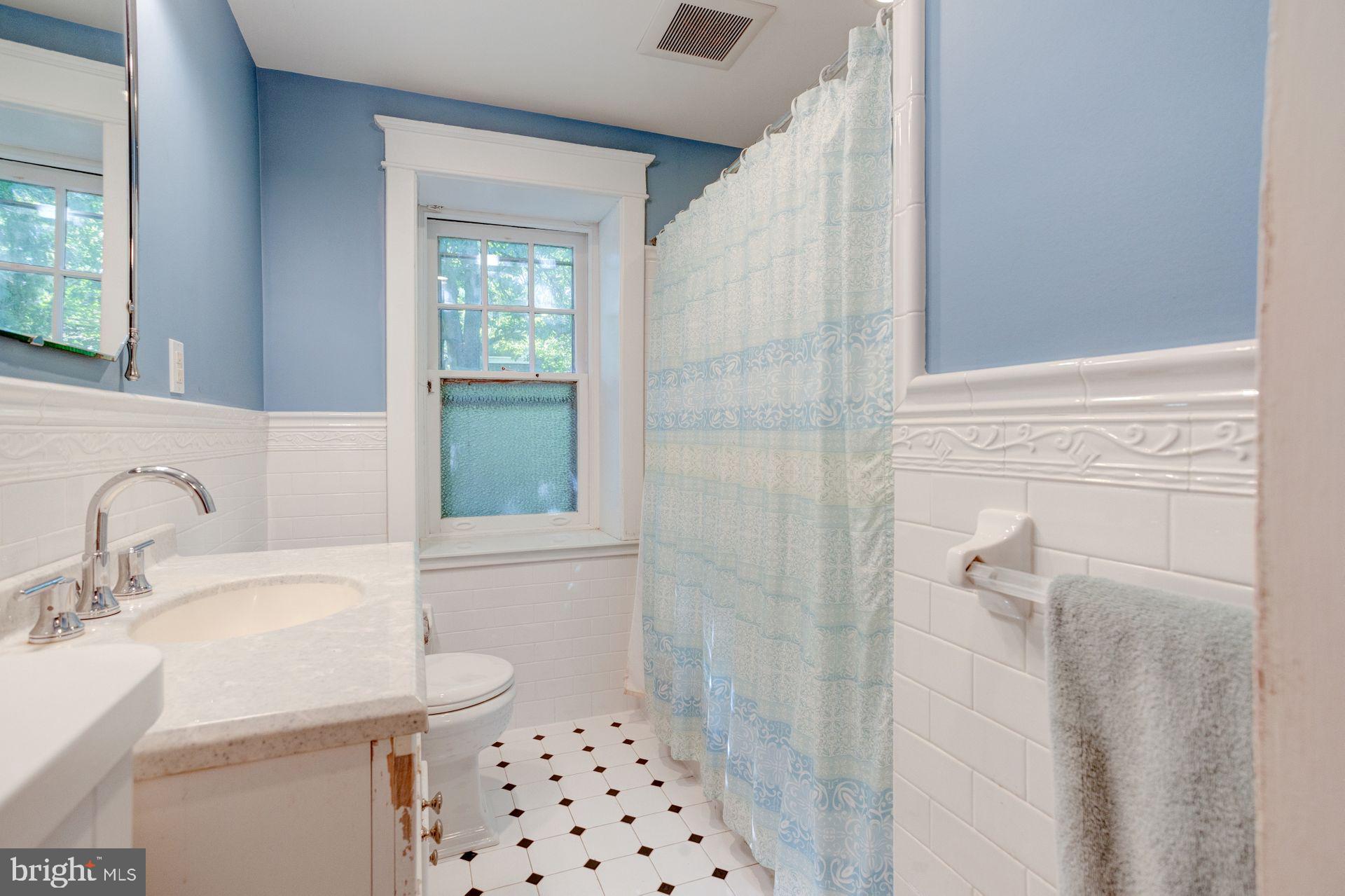 375 Pelham Road Philadelphia, PA 19119 - Photo 39 of 61 Gallery Image 39