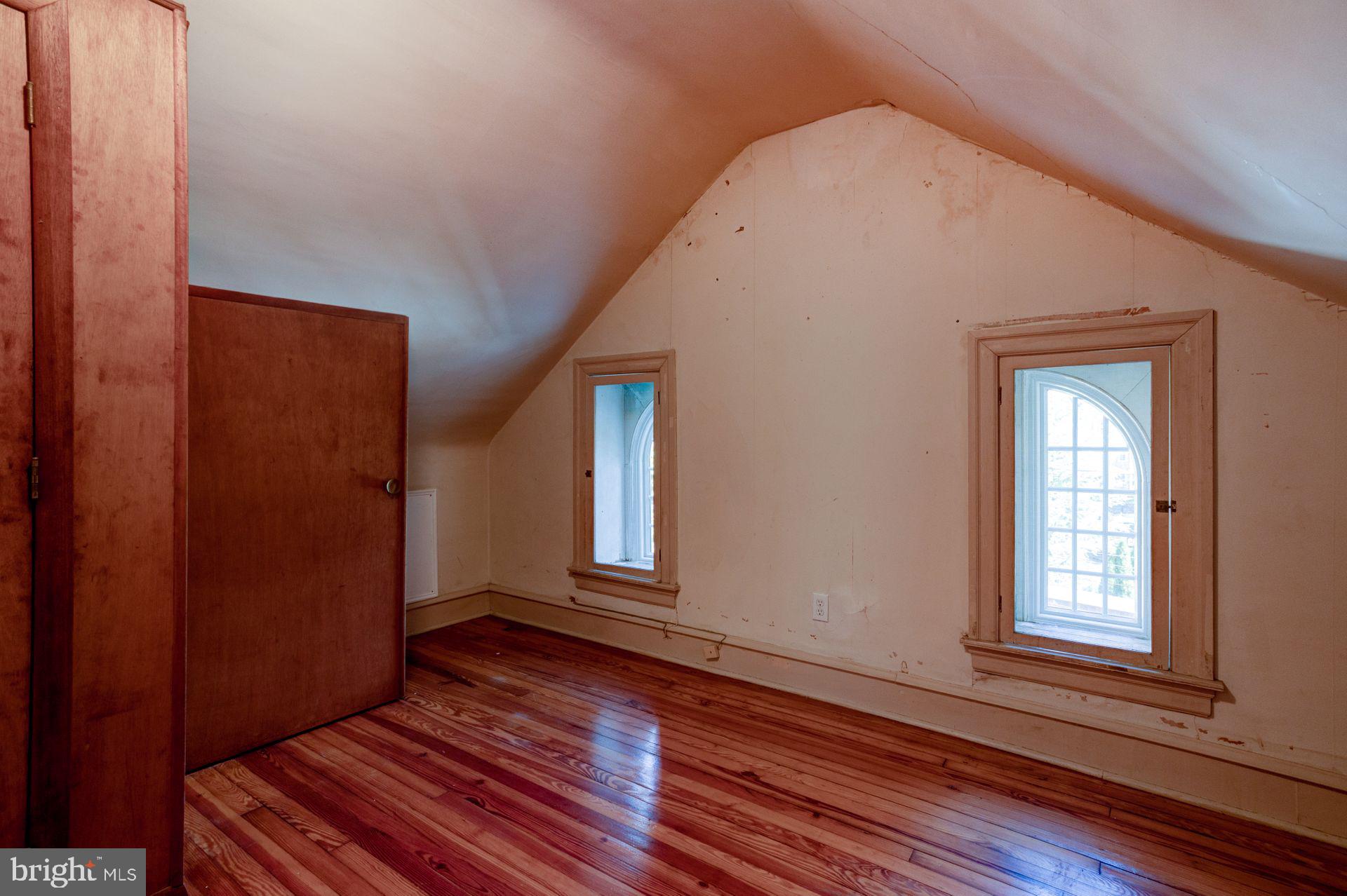 375 Pelham Road Philadelphia, PA 19119 - Photo 49 of 61 Gallery Image 49