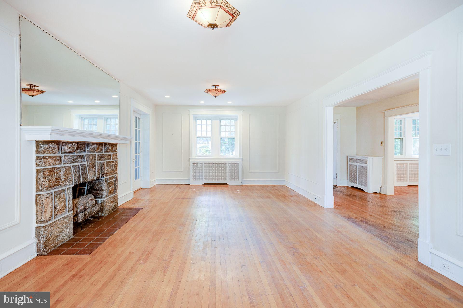 375 Pelham Road Philadelphia, PA 19119 - Photo 10 of 61 Gallery Image 10