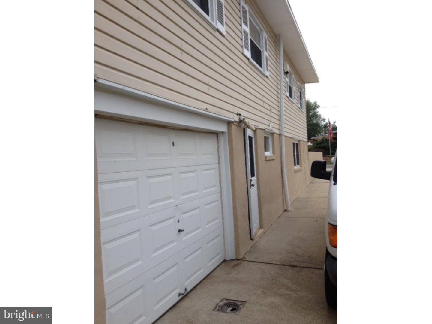 1056 Surrey Road Philadelphia, PA 19115 - Photo 17 of 18