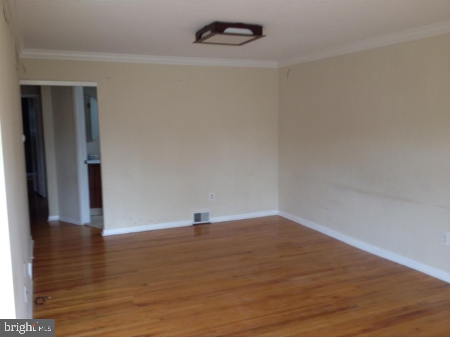 1056 Surrey Road Philadelphia, PA 19115 - Photo 8 of 18