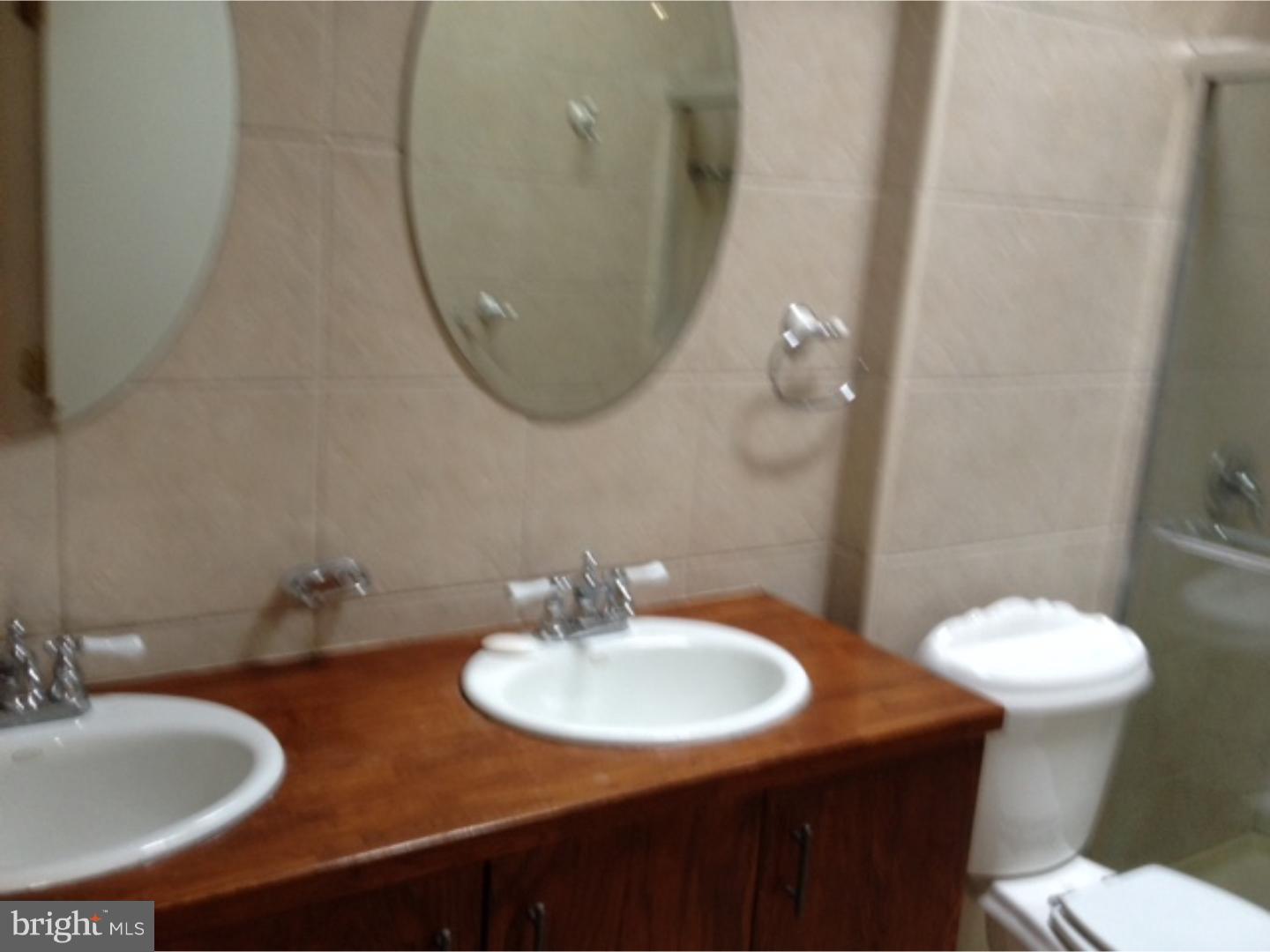 1056 Surrey Road Philadelphia, PA 19115 - Photo 10 of 18