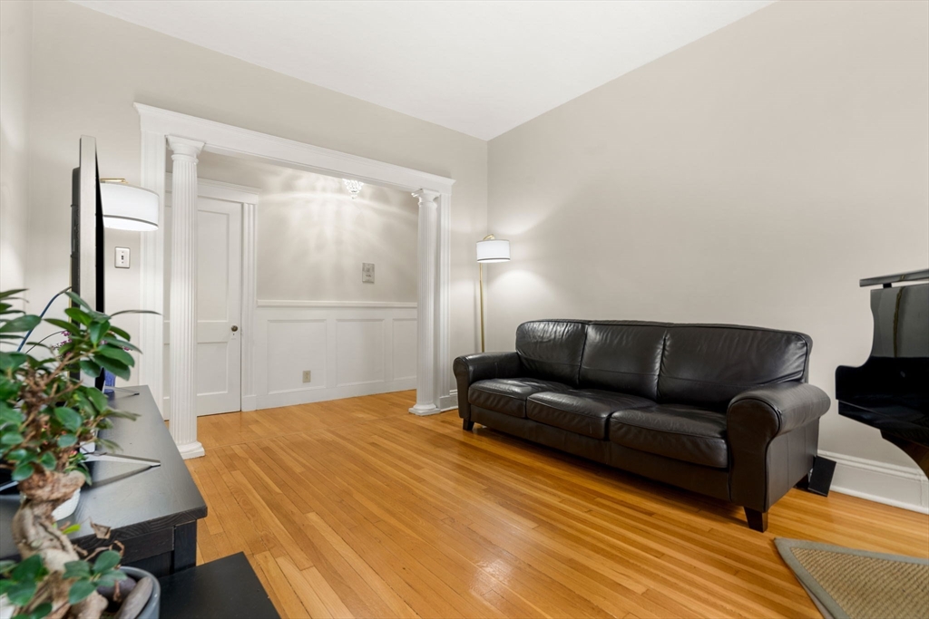 149 Winthrop Road, Unit 5 Brookline, MA 02445 - Photo 11 of 23