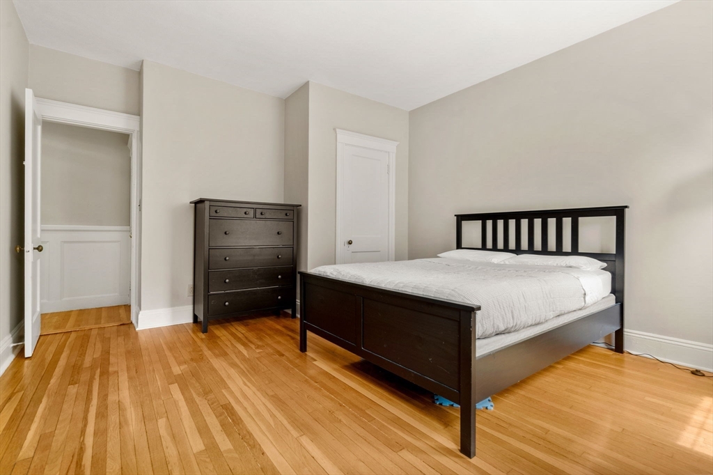 149 Winthrop Road, Unit 5 Brookline, MA 02445 - Photo 13 of 23