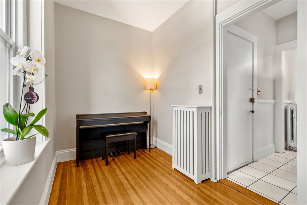 149 Winthrop Road, Unit 5 Brookline, MA 02445 - Photo 20 of 23