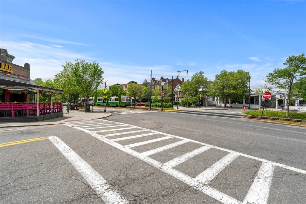 149 Winthrop Road, Unit 5 Brookline, MA 02445 - Photo 21 of 23