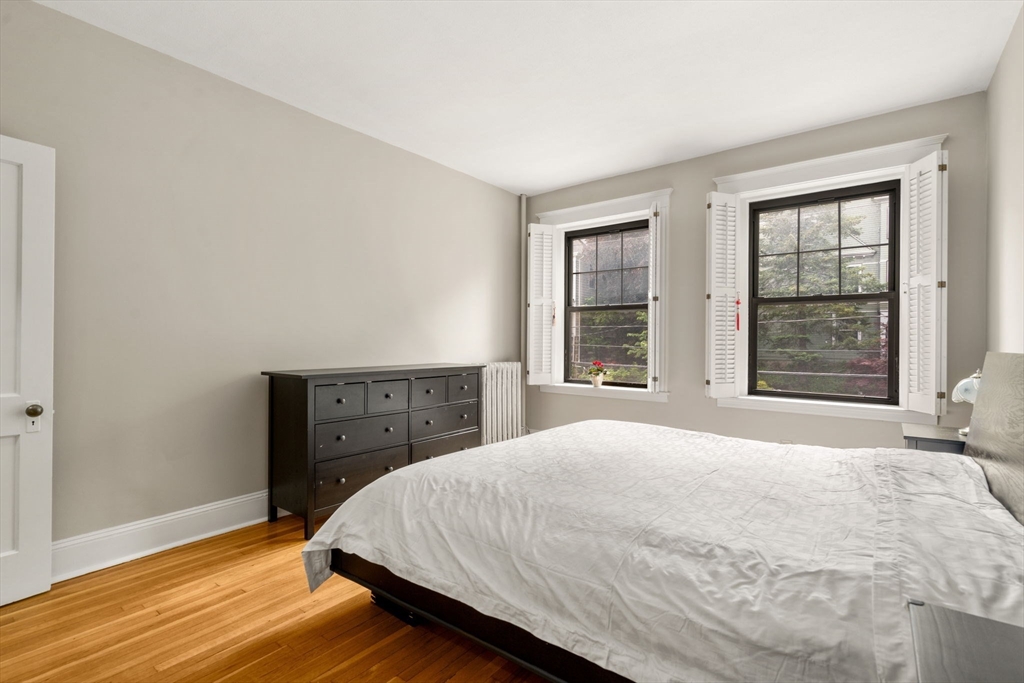 149 Winthrop Road, Unit 5 Brookline, MA 02445 - Photo 4 of 23