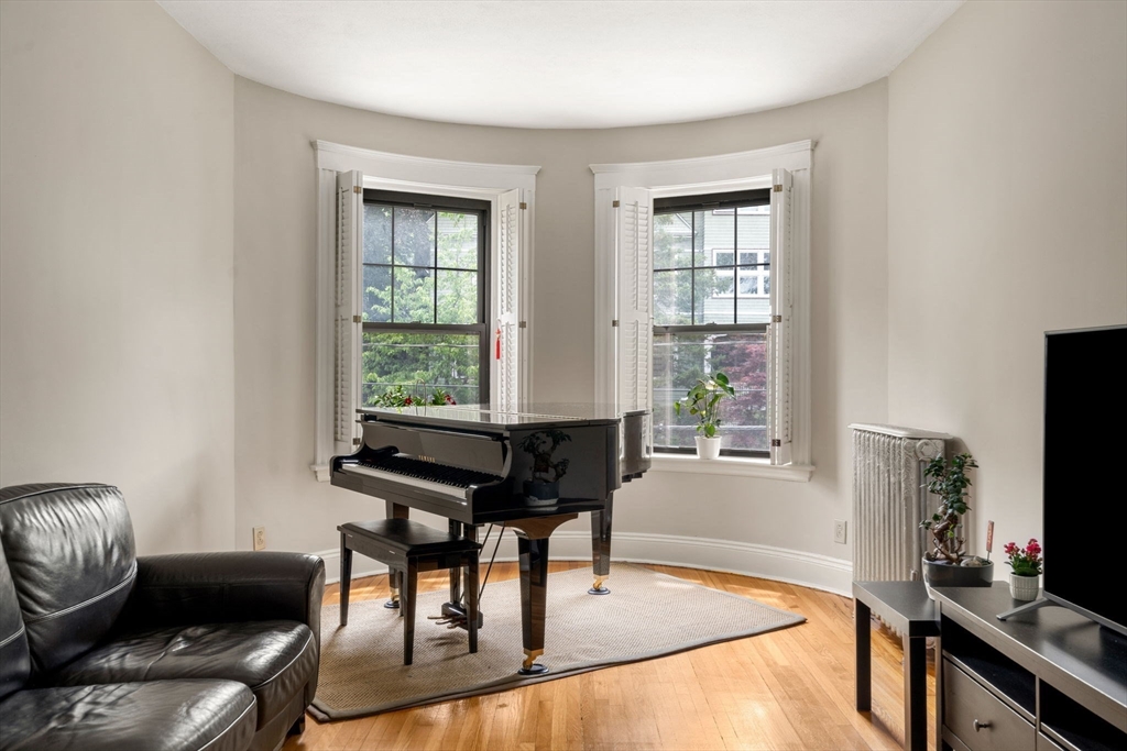 149 Winthrop Road, Unit 5 Brookline, MA 02445 - Photo 8 of 23