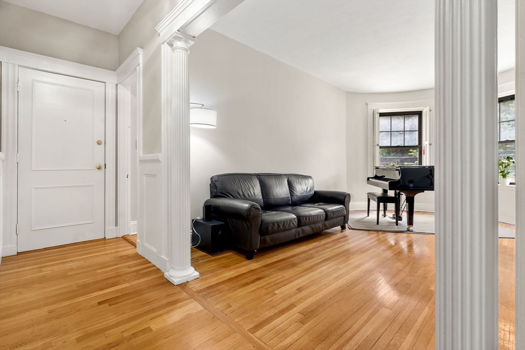 149 Winthrop Road, Unit 5 Brookline, MA 02445 - Photo 10 of 23