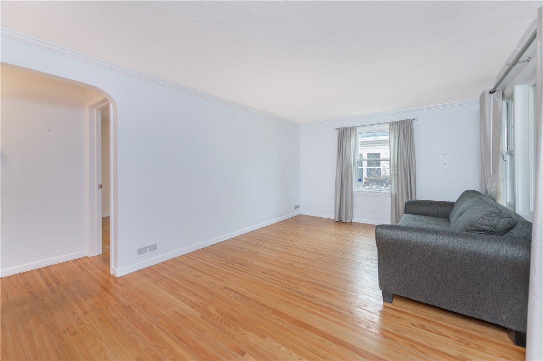 275 Garford Road Irondequoit, NY 14622 - Photo 11 of 37