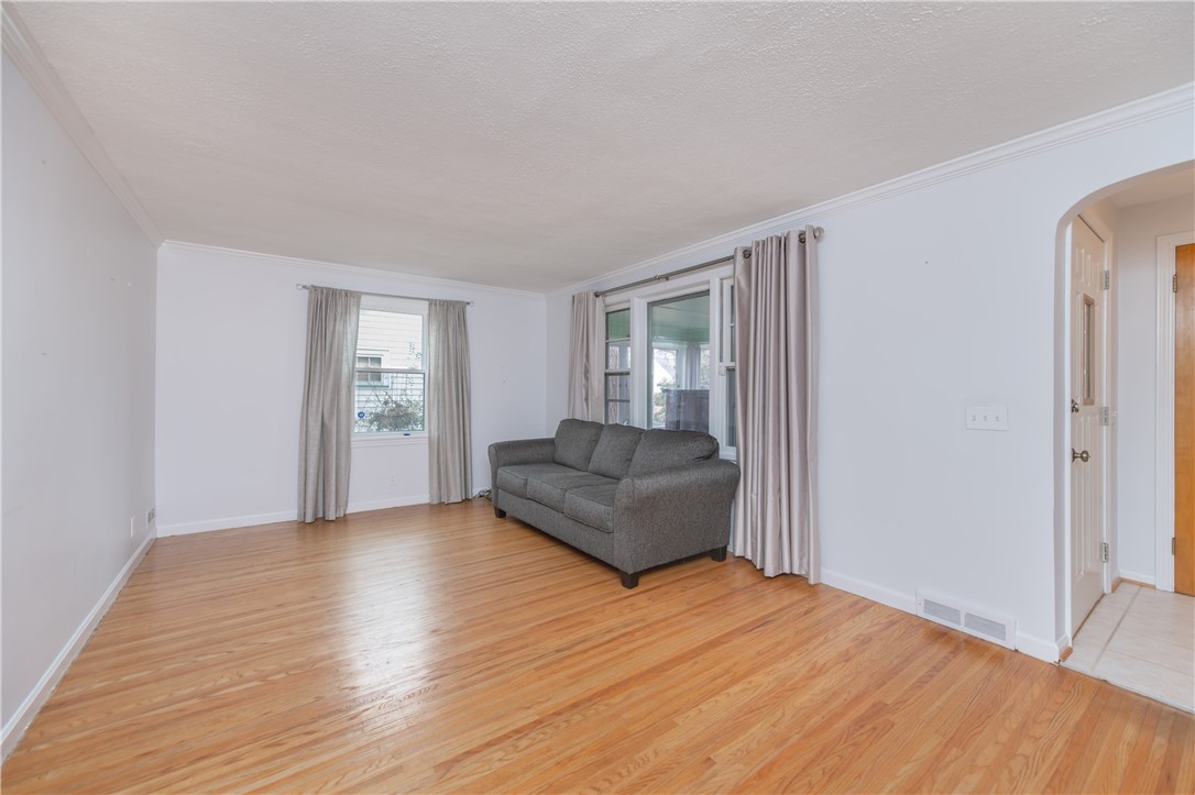 275 Garford Road Irondequoit, NY 14622 - Photo 12 of 37