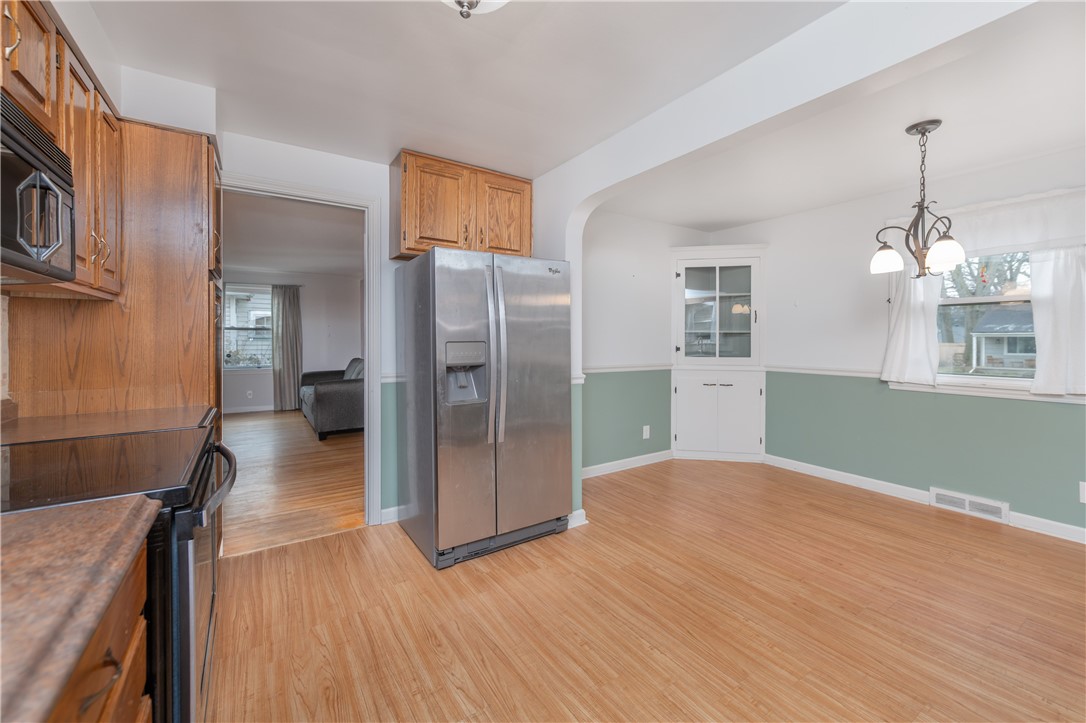 275 Garford Road Irondequoit, NY 14622 - Photo 6 of 37