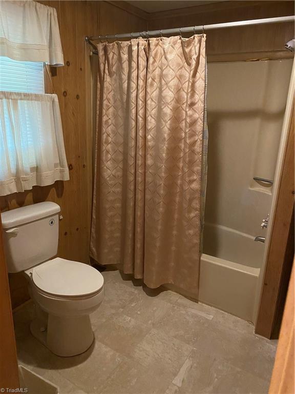 2452 Salem Church Road Lincolnton, NC 28092 - Photo 10 of 14 Bathroom