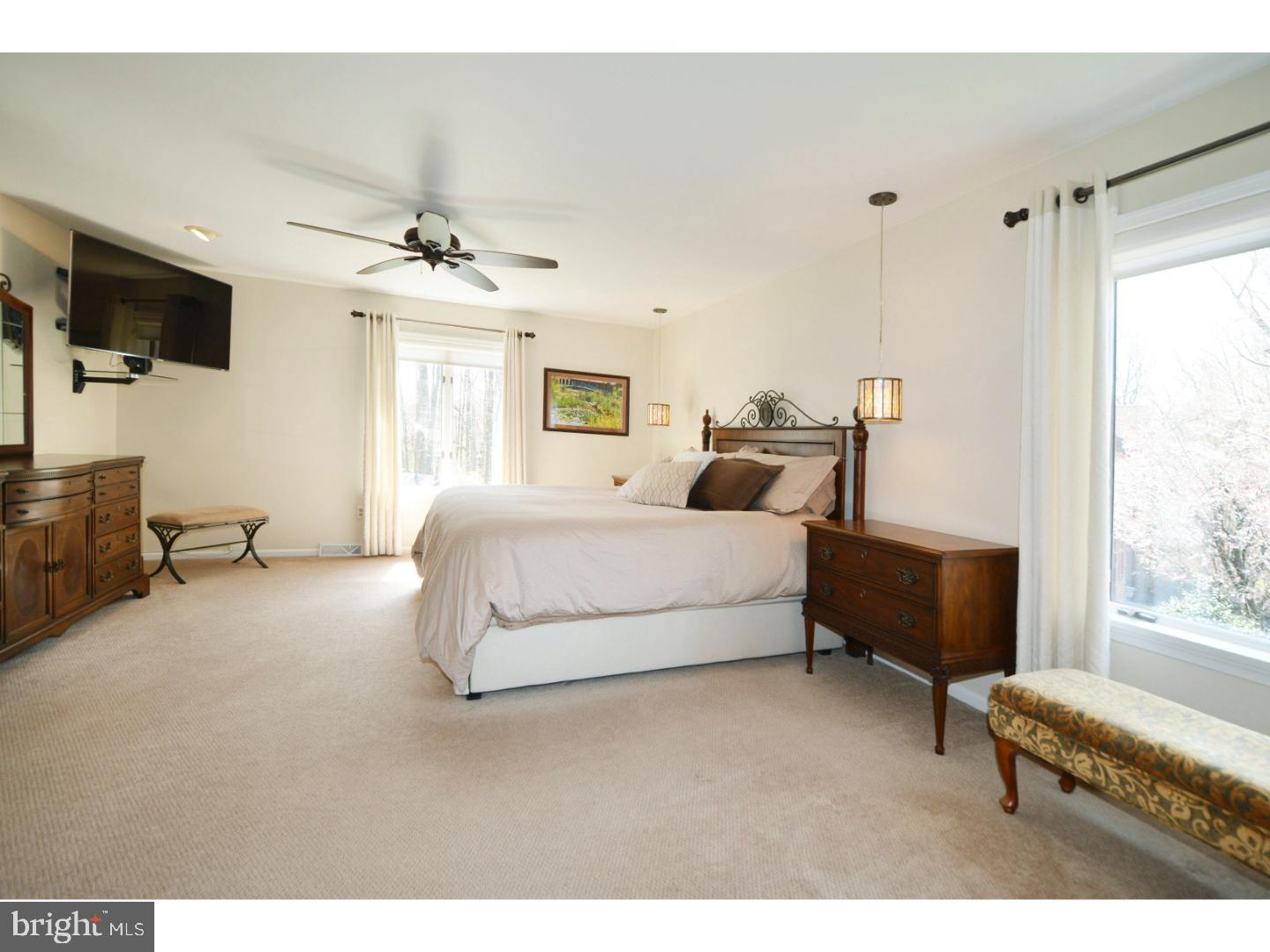 498 Kings Road Yardley, PA 19067 - Photo 13 of 25 Gallery Image 13