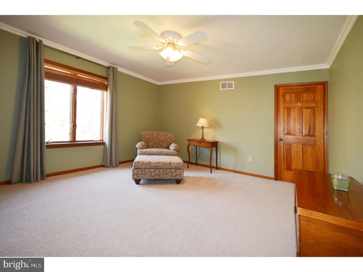 498 Kings Road Yardley, PA 19067 - Photo 20 of 25 Gallery Image 20
