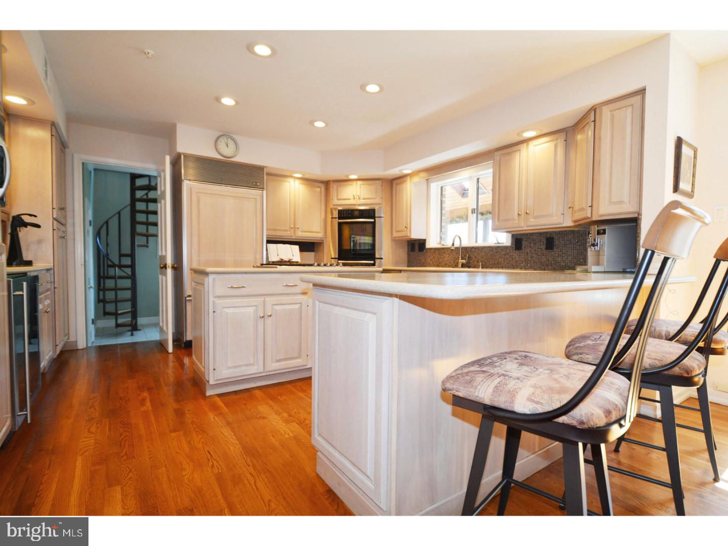 498 Kings Road Yardley, PA 19067 - Photo 8 of 25 Gallery Image 8