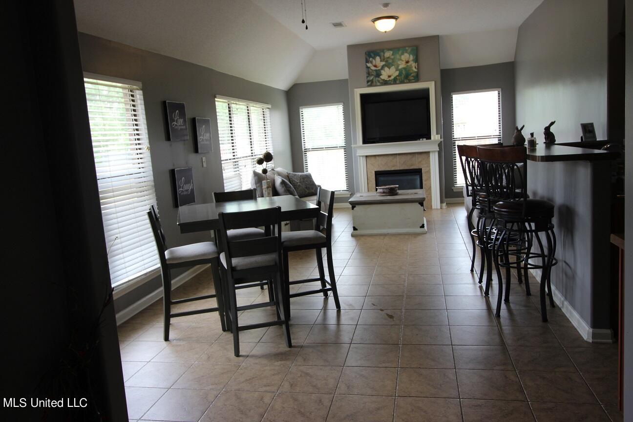 9264 North Mitchell's Corner Road Olive Branch, MS 38654 - Photo 8 of 45 Made for Entertaining