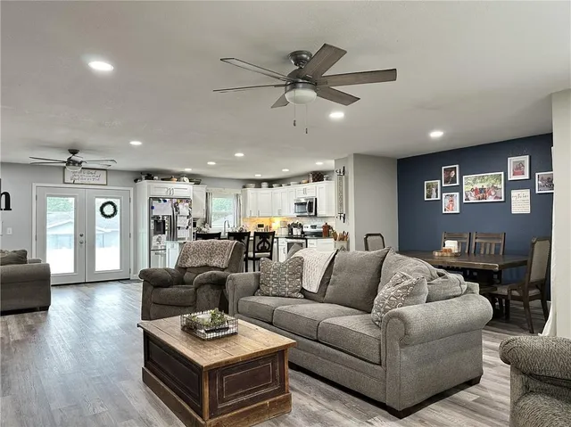 $275,000 | 1712 Hillcrest Drive, Trenton, MO 64683